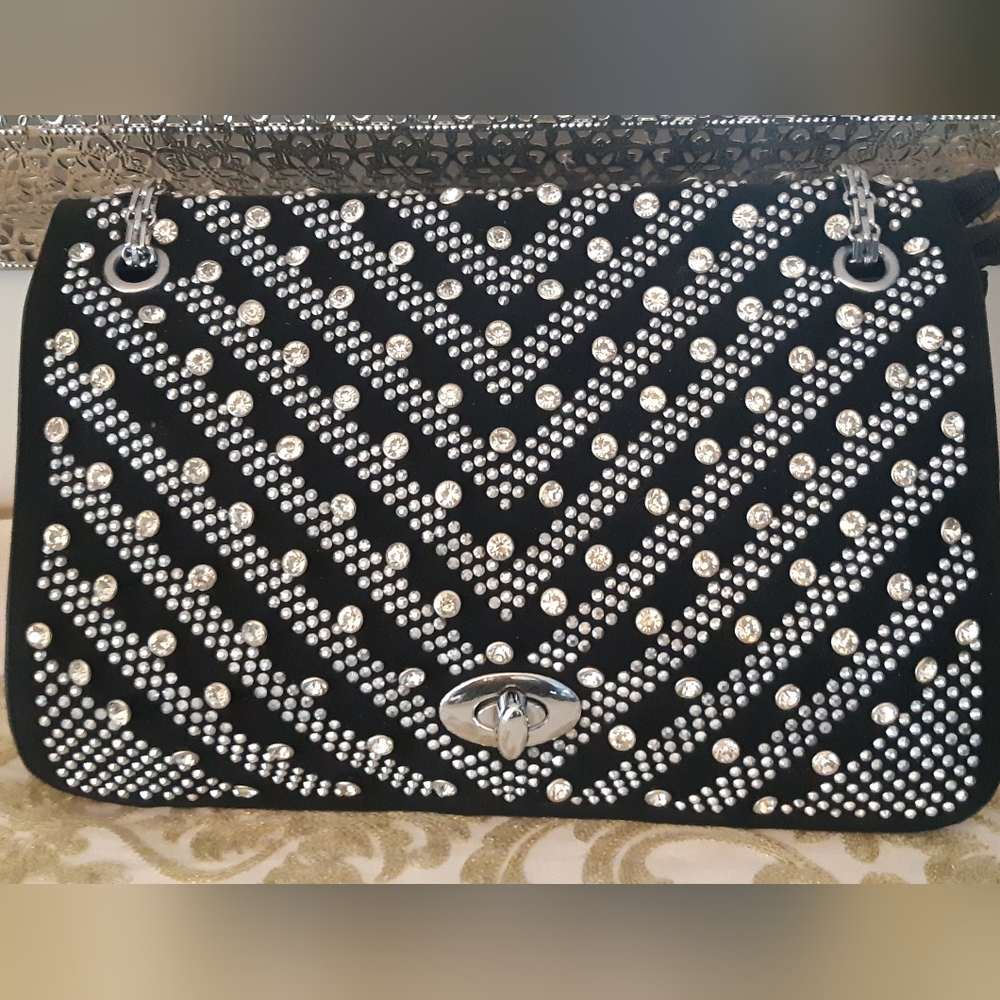 Pre-loved Elegant Black and Silver Studded Clutch